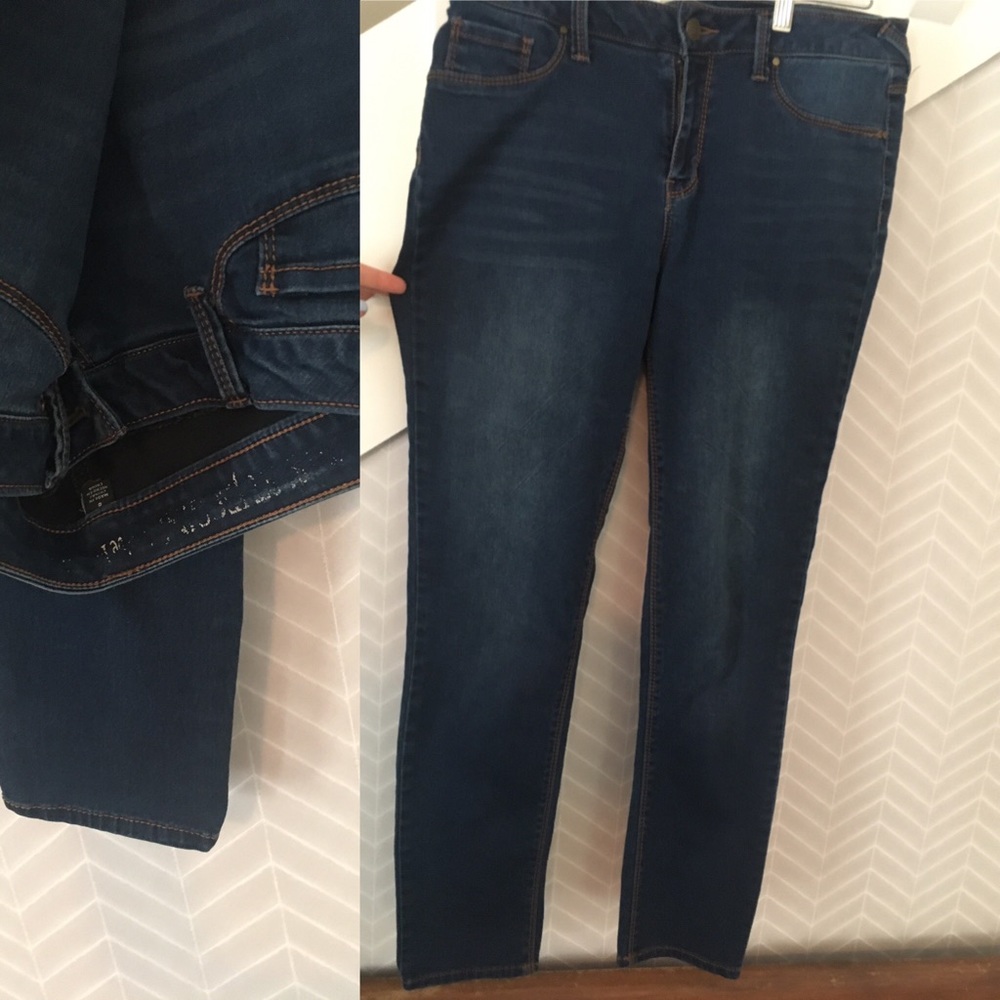 Skinny jegging